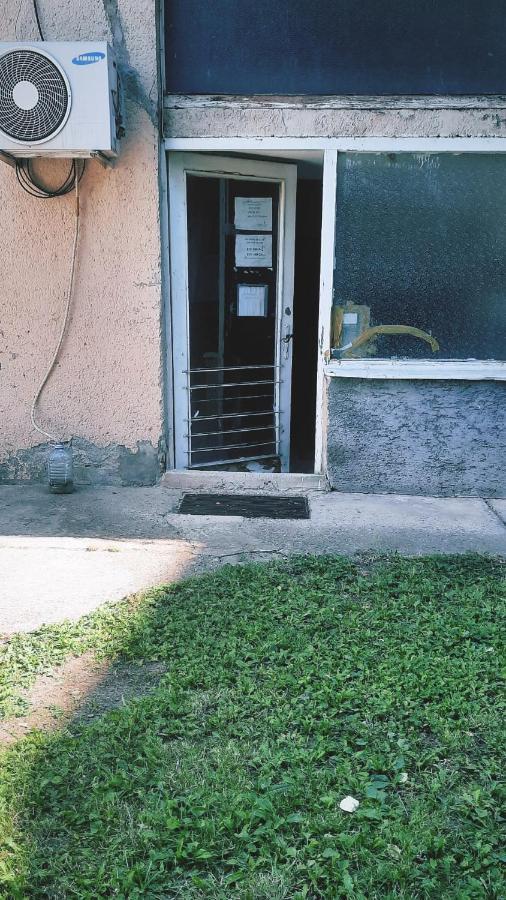 Apartment Ruza Kladovo Luaran gambar
